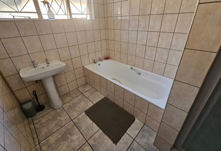 3 Bedroom Property for Sale in Brandwag Free State